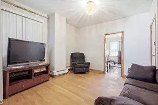 94 Chelsea St, Boston, MA 02128 - Photo 4