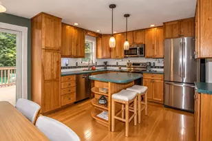 70 Strawberry Hill Rd, Agawam, MA 01030 - Photo 8