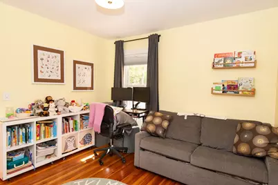 16 Cambridge Terr #2, Cambridge, MA 02140 - Photo 10
