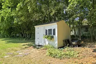 36 Regal St, Holliston, MA 01746 - Photo 22