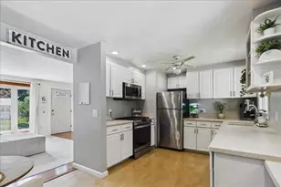36 Regal St, Holliston, MA 01746 - Photo 6