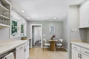 36 Regal St, Holliston, MA 01746 - Photo 8