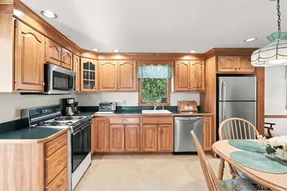 6 Exeter Dr, Woburn, MA 01801 - Photo 6