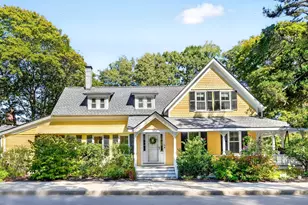 241 Vinton St, Melrose, MA 02176 - Photo 1