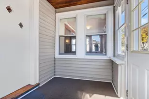 52 Chesbrough Rd, Boston, MA 02132 - Photo 4