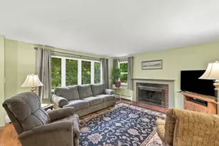 219 Amherst St, Granby, MA 01033 - Photo 6