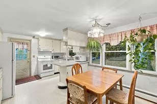 219 Amherst St, Granby, MA 01033 - Photo 4