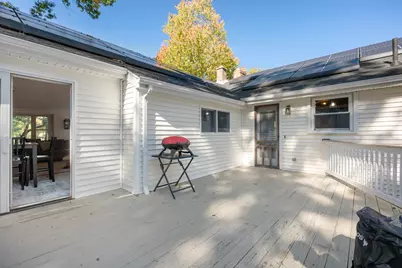 631 Central St, Holliston, MA 01746 - Photo 8