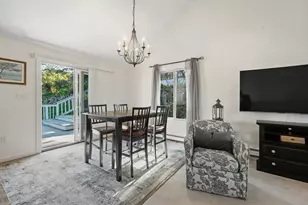 631 Central St, Holliston, MA 01746 - Photo 26