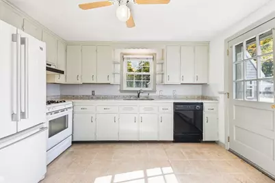 19 Alden St, Mansfield, MA 02048 - Photo 12