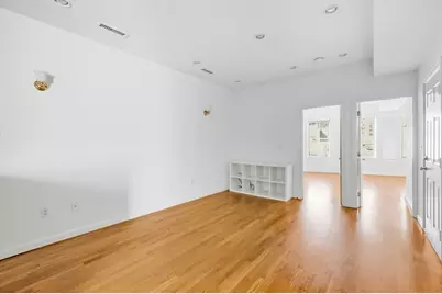 111 Salem Street, Boston, MA 02113 - Photo 8