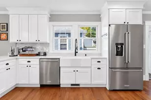 50 Lewis St, Franklin, MA 02038 - Photo 4