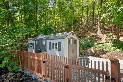 29 Robert Street, Wakefield, MA 01880 - Photo 32