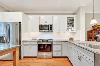 66 Evergreen Ave #66, Bedford, MA 01730 - Photo 2