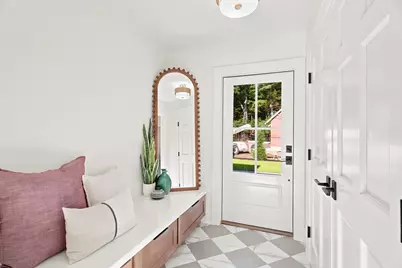 10 Plant St, Newburyport, MA 01950 - Photo 2