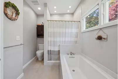 11 Forest Hill Dr, Worcester, MA 01609 - Photo 16