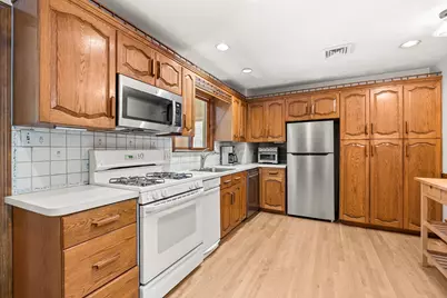 11 Ravenna Rd, Boston, MA 02132 - Photo 8