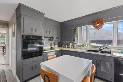 26 Francis St, Everett, MA 02149 - Photo 16