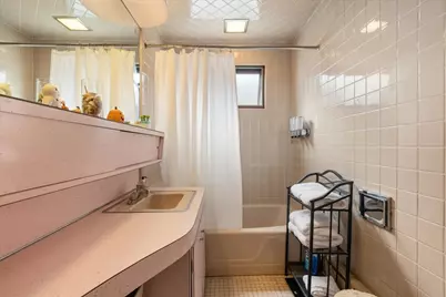 26 Francis St, Everett, MA 02149 - Photo 12