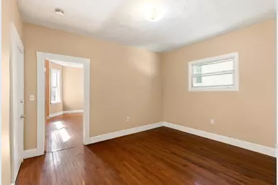 11 Hutchinson Ct, Lynn, MA 01902 - Photo 18