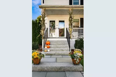 14 Otis St, Wakefield, MA 01880 - Photo 2