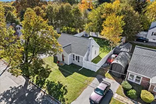 30 Calumet Ave, Worcester, MA 01606 - Photo 4