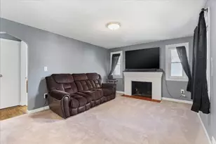 30 Calumet Ave, Worcester, MA 01606 - Photo 8