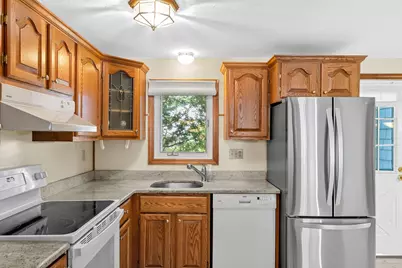 19 Washington Green #19, Walpole, MA 02032 - Photo 14