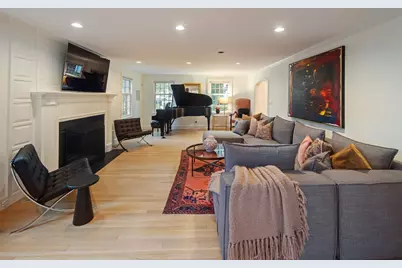 32 Pickwick Rd, Newton, MA 02465 - Photo 4