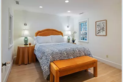 32 Pickwick Rd, Newton, MA 02465 - Photo 20