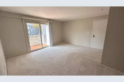 4 Post Oak Ln #19, Natick, MA 01760 - Photo 2
