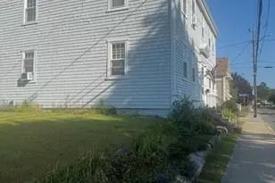 198 Main St, Fairhaven, MA 02719 - Photo 24