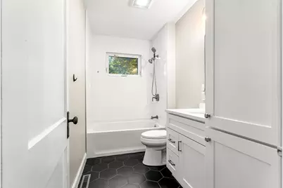 55-57 Frothingham St, Lowell, MA 01852 - Photo 38