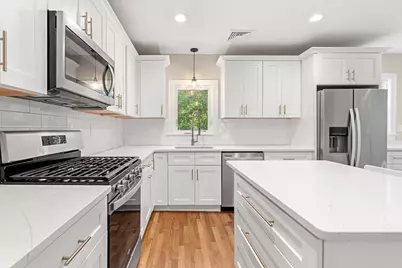 55-57 Frothingham St, Lowell, MA 01852 - Photo 10