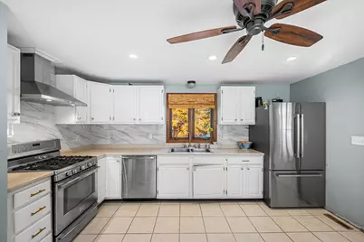 30 Constance Dr, Lowell, MA 01854 - Photo 2