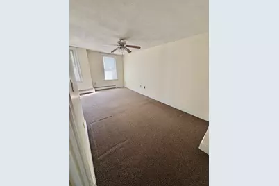 21 Bellevue St #3, Lawrence, MA 01841 - Photo 4