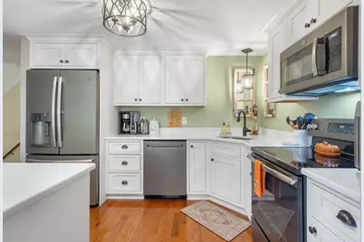 36 Casablanca Ct #36, Haverhill, MA 01832 - Photo 6