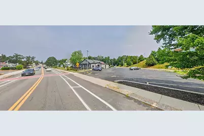 1062 Main St, Holden, MA 01520 - Photo 1