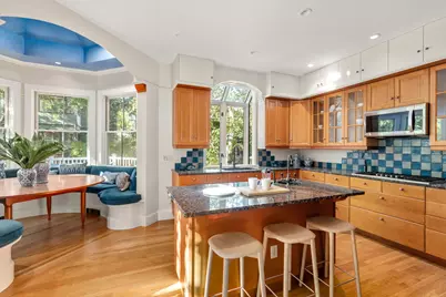13 Humboldt Street, Cambridge, MA 02140 - Photo 12