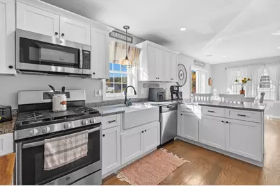 155 Prattown Ln, Bridgewater, MA 02324 - Photo 8