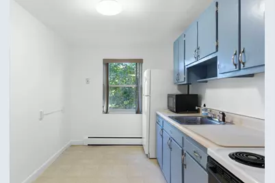 112 Decatur St #8, Arlington, MA 02474 - Photo 10