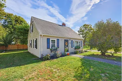 62 Alandale Pkwy, Norwood, MA 02062 - Photo 2