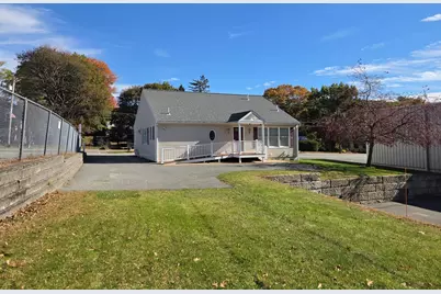 1300 Lakeview Avenue, Dracut, MA 01826 - Photo 8