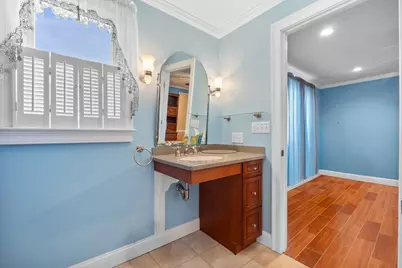 1300 Lakeview Avenue, Dracut, MA 01826 - Photo 24