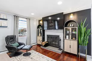 17 Dundee St, Lowell, MA 01850 - Photo 10