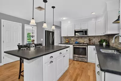 6 Beaver Brook Dr, Holliston, MA 01746 - Photo 6