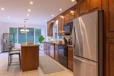 346 Chestnut St, Franklin, MA 02038 - Photo 4