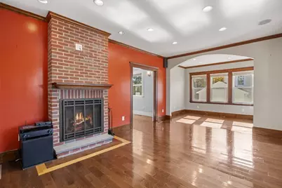 102 Hall Pl, Quincy, MA 02169 - Photo 12