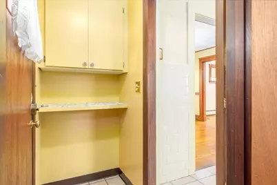 27 Stearns Ave, Medford, MA 02155 - Photo 10