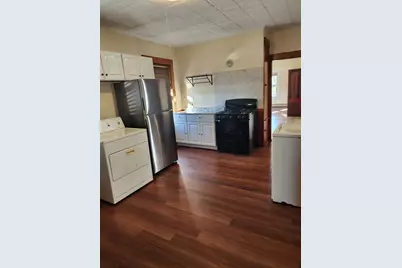 274 University Ave #2, Lowell, MA 01854 - Photo 4